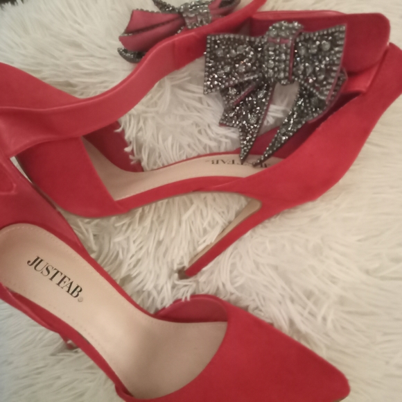 Heels - Picture 9 of 11